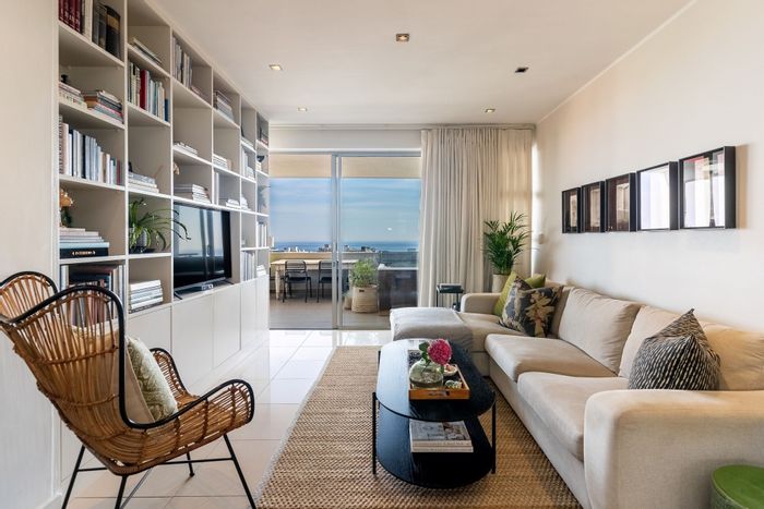 For Sale: Sea Point apartment with panoramic views, jacuzzi, and secure parking.