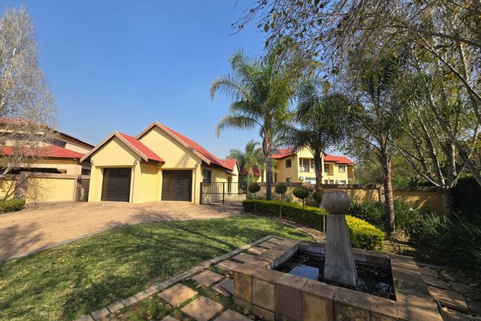 Spacious 7-bedroom house with flatlet, pool, and solar in Zambezi Country Estate. To Rent.