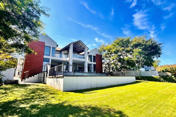 For Sale: House in Waterkloof Golf Estate with pool, views, and estate amenities.
