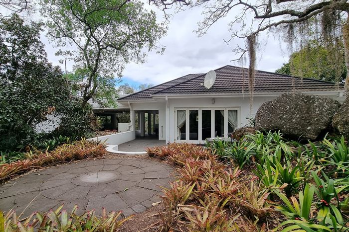 Spacious 6-bedroom house with pool, garden, and flatlet potential in Nelspruit Ext 5. For Sale.