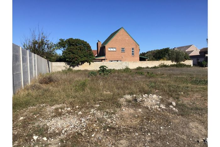 Vacant Land Residential For Sale in Bluewater Bay, 602m² near beach access.