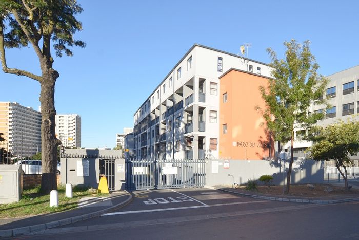 Boston Apartment For Sale: 2 Bedrooms, Balcony, Secure Parking, Prime Location.