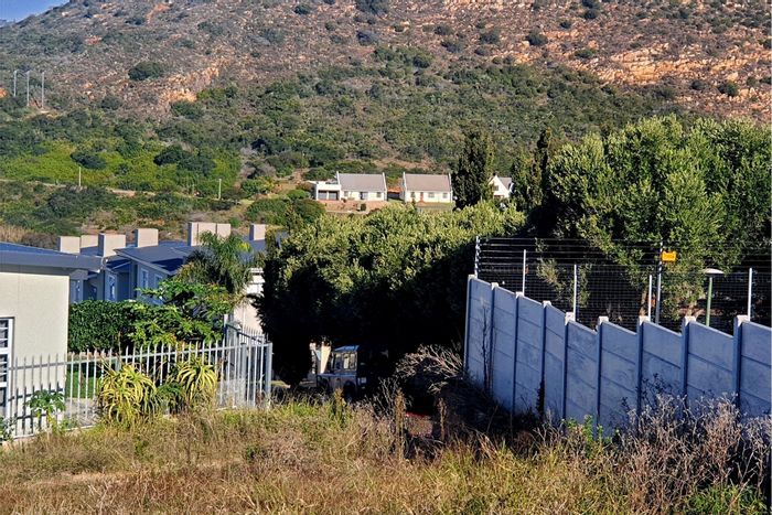 Vacant Land Residential in Island View For Sale: 903 m² with sea views.