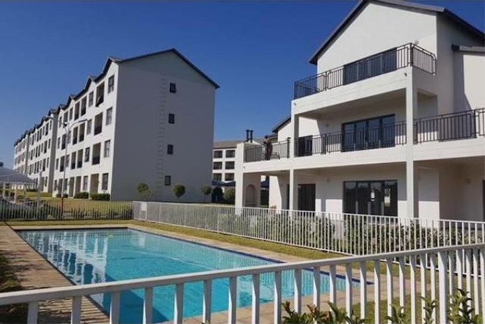 Carlswald Apartment To Rent: 2 Bedrooms, Pool, Gym, Prepaid Electricity, Fibre Ready.