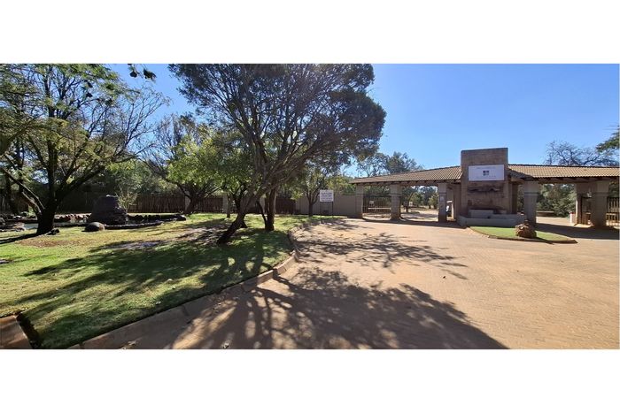 For Sale: 3,200m² vacant land in Elements Private Golf Reserve with approved plans.