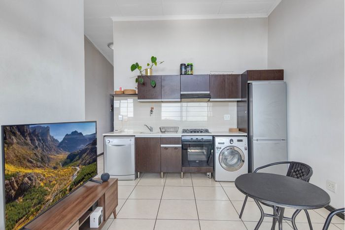 For Sale: Fourways Apartment with clubhouse, pool, gym, and tenant in place.