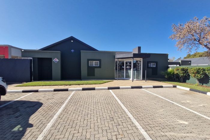 Office for sale in Wilkoppies: spacious layout, security system, ample parking.