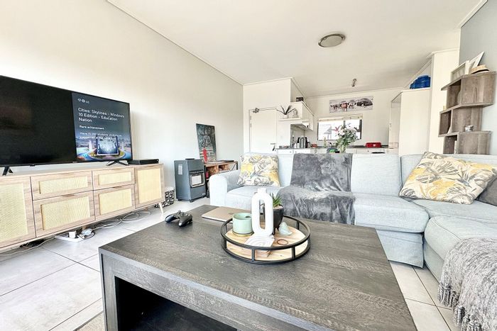 For Sale: Apartment in The Polofields with gym, cinema, and restaurant access.