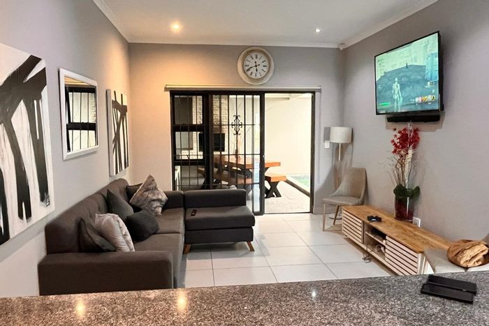 For Sale: House in Parklands with entertainment area, secure parking, and easy transport access.