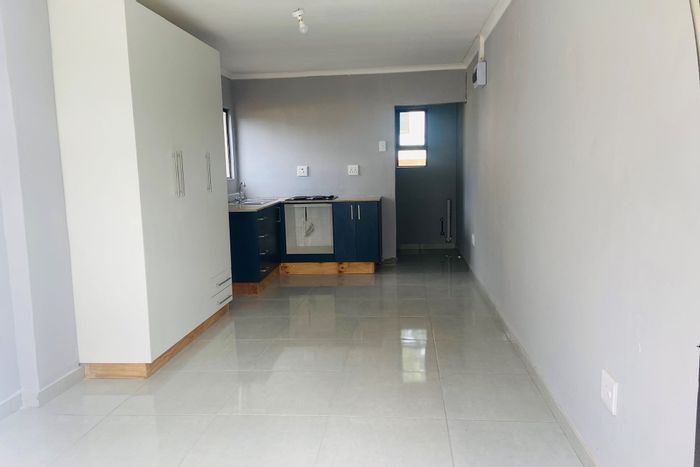 Cottage To Rent in Athlone Park: Private, secure, includes water and electricity.