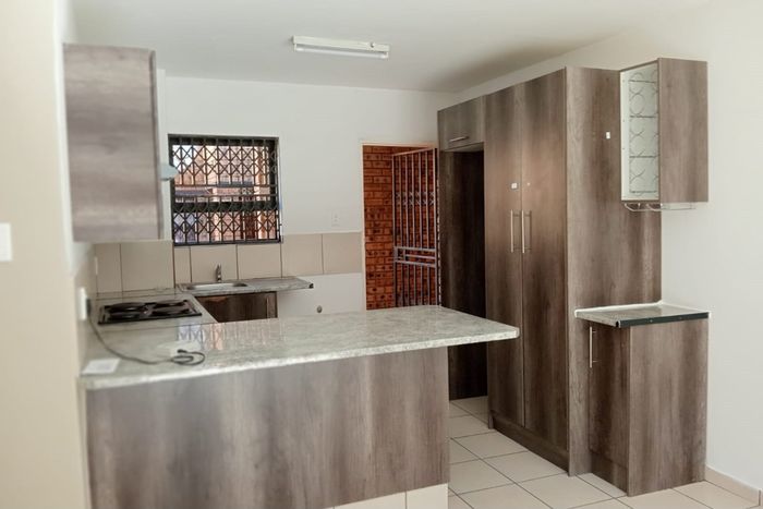3-Bedroom Apartment in Witfield For Sale with Balcony, Parking, and Pet-Friendly Amenities.