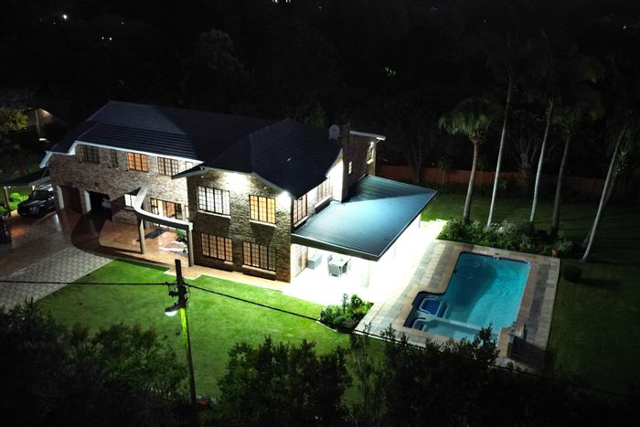 Hillcrest Park House For Sale: 4 Bedrooms, 2 Kitchens, Pool, Entertainment Area.