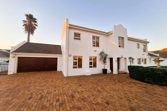 Golden Mile House For Sale: 5 bedrooms, pool room, office, and guest flatlet.