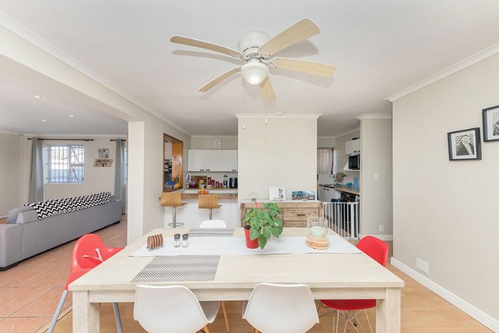 Charming 3-bedroom house in Southfield, for sale with garage and security features.