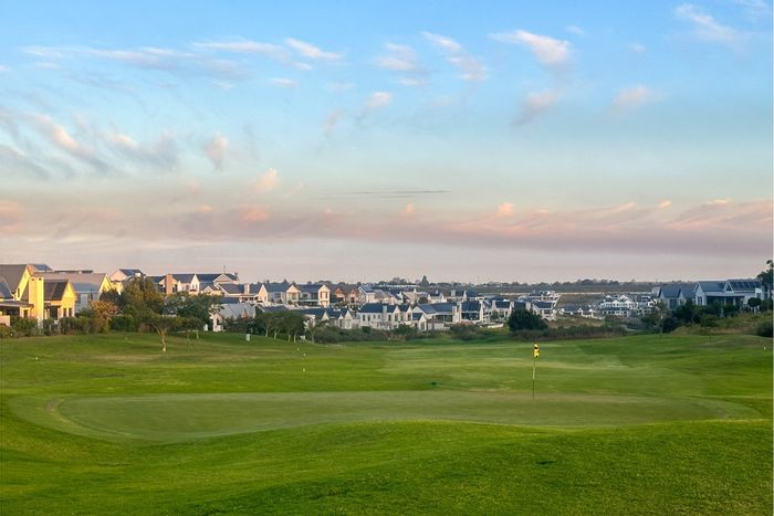 Vacant Land Residential For Sale in Kingswood Golf Estate with golf access and amenities.