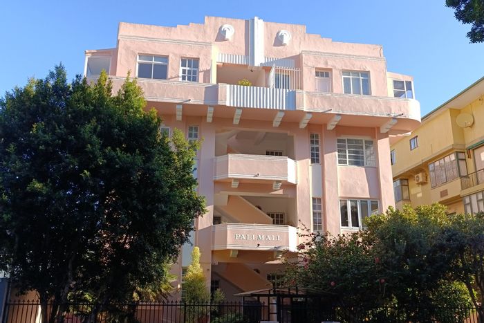 Art Deco Apartment For Sale in Sea Point with Balcony and Scenic Views.