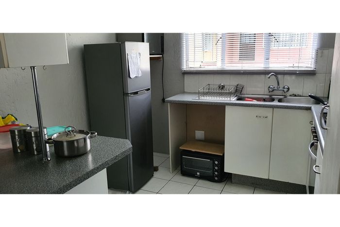 For Sale: 3-Bedroom Apartment in North Riding AH with Pool and Garden Access.