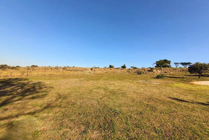 Rayton Central Farm For Sale: Two homes, flatlets, solar power, arable land.