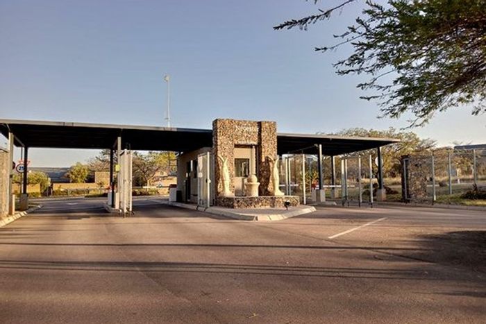 Vacant land in Negester Klein-Kariba for sale, ideal for retirement living.