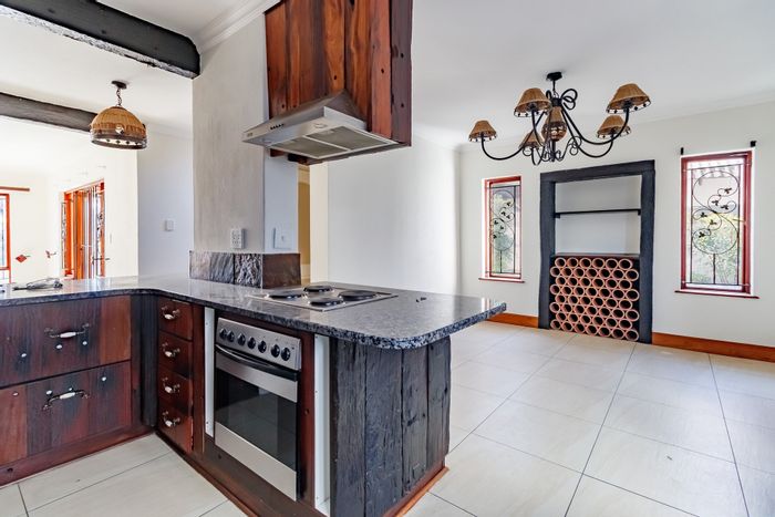 For Sale: 4-bedroom house in Craigavon with pool, garden, and garage.