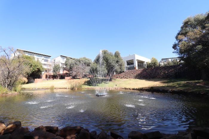 For Sale: Apartment in Fourways with lifestyle amenities, 2 beds, 2 baths.