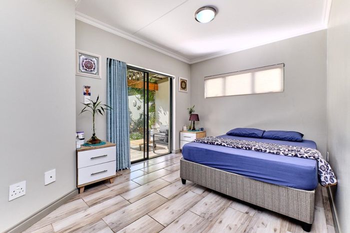 For Sale: 3-Bedroom Apartment in Carlswald with Parking and Great Investment Potential.