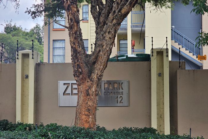 2-Bedroom Apartment To Rent in Geelhoutpark with parking, veranda, and amenities nearby.