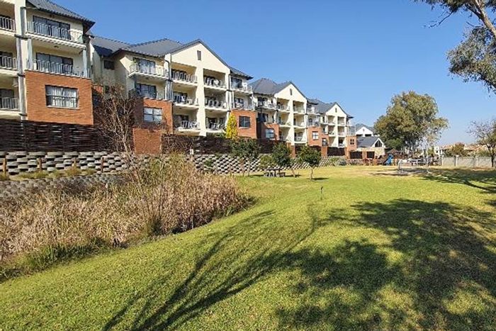 3-Bed, 2-Bath Apartment To Rent in Kyalami Hills with gym, pool, and security.
