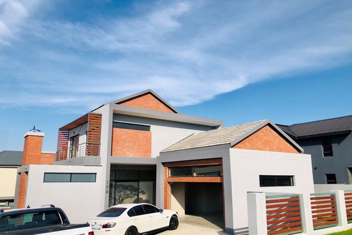 House For Sale in The Hills Game Reserve Estate: 4 beds, pool, double garage.