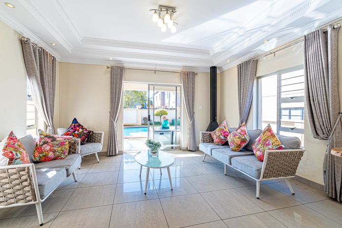 For Sale: Spacious 5-Bedroom House in Midstream Estate with Pool and Study.