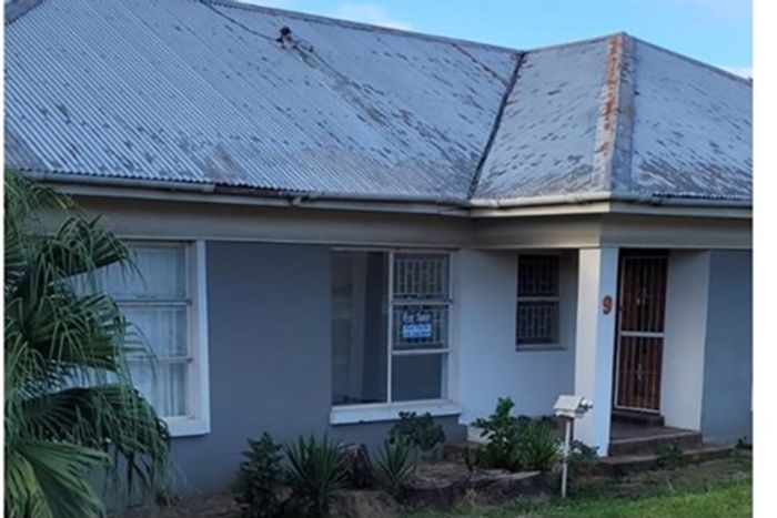 For Sale: House in Despatch Central with 3 bedrooms, 2 flatlets, and ample parking.