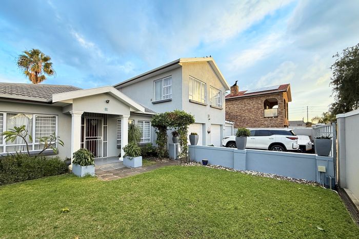 For Sale: Welgelegen 3 House with 3 beds, 2 baths, and separate apartment.