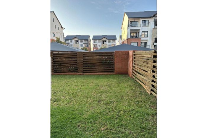 For Sale: Apartment in Blyde Riverwalk Estate with pool, BBQ area, and security.