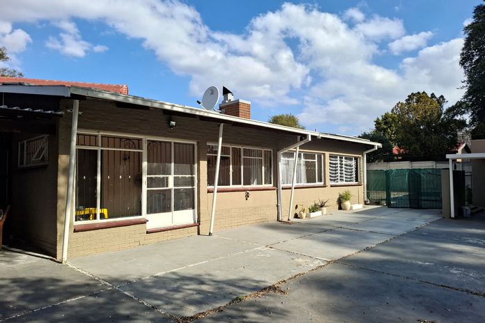 For Sale: House in Montgomery Park with 4 beds, 3 baths, and rental potential.