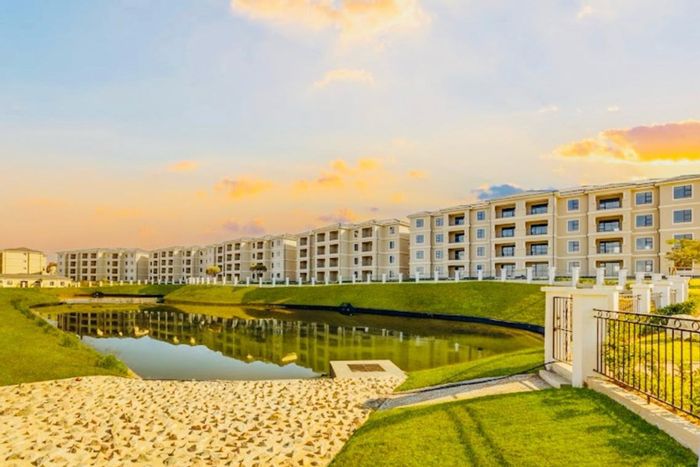 1-Bedroom Apartment To Rent in Blue Hills AH with garden, pool, and security.