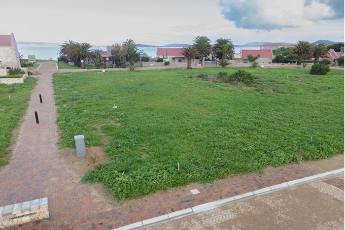 Vacant Residential Land for Sale in Bluewater Bay with Building Plans Included