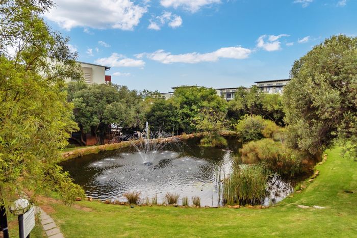 For Sale: 2-Bedroom Apartment in Fourways with Gym, Pool, and Secure Living.