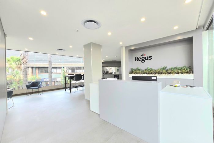 To Rent: Fully Serviced Office in Jansenpark with Meeting Rooms and Reception.