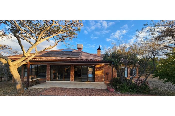 For Sale: House in Verloren Estate with pool, solar power, and bushveld views.