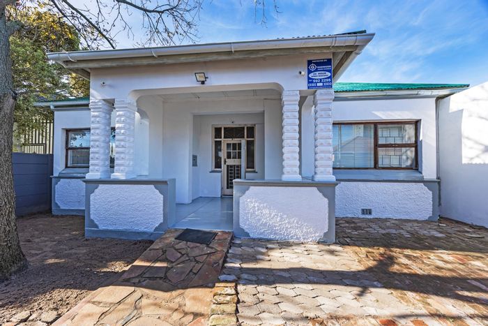 For Sale: Townsend Estate house with dual living, garage, and rental potential.