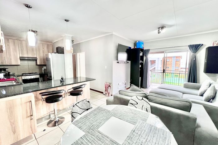 Sagewood Apartment For Sale: 2 beds, pool, clubhouse, backup utilities, secure parking.