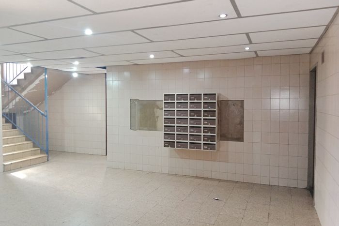 2.5 Bedroom Apartment For Sale in Pretoria Central with 24/7 Security and Parking.