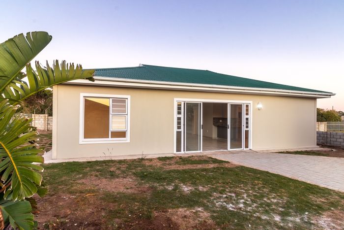 Boknesstrand Central House For Sale: 3 beds, 2 baths, garage, near beach.