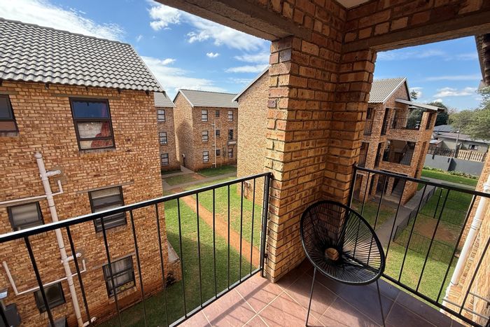 For Sale: 2-bedroom apartment in Princess AH with balcony, parking, and security.
