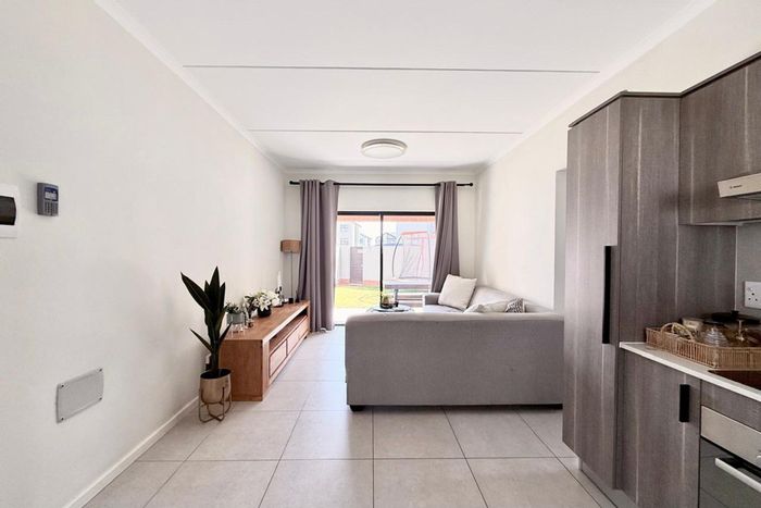 2-Bedroom Apartment To Rent in North Riding with parking and convenient access.