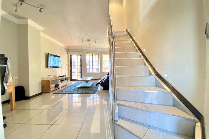 For Sale: Apartment in Morningside Hills with pool, gardens, and 24-hour security.
