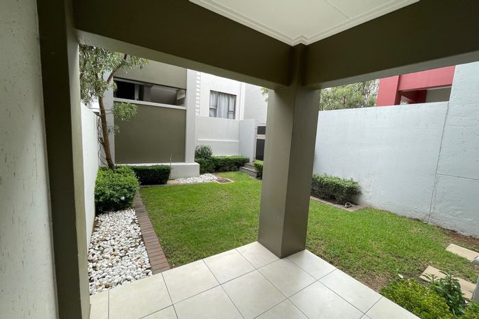Ground floor apartment in Craigavon to rent, garden, parking, pet-friendly.