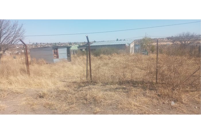 Vacant Land Residential in Bloodriver For Sale, 1100 m² near R567 amenities.