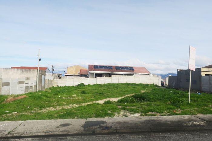 Vacant Land Residential in Strandfontein For Sale, 202sqm near transport and amenities.