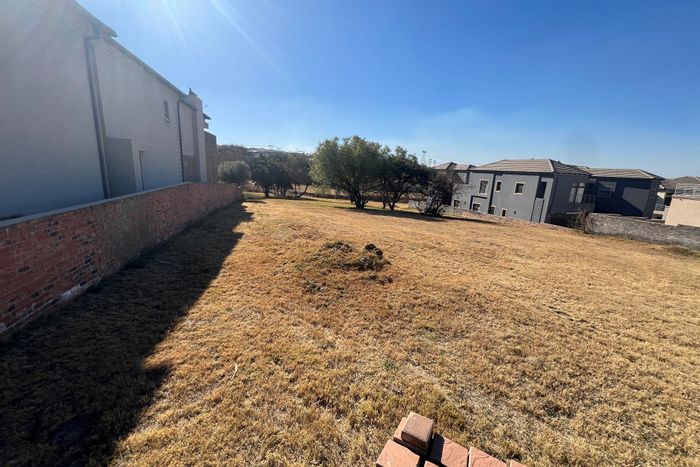Vacant Land Residential For Sale in Blue Valley Golf Estate, 1008 sqm, prime location.